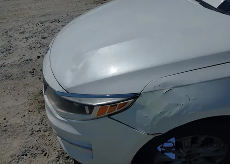 2016 Kia Optima Lx z USA, uszkodzony, nr VIN KNAGT4L35G5098374